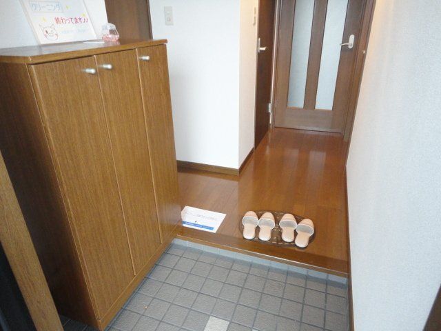 エクセレンス戸田公園 玄関