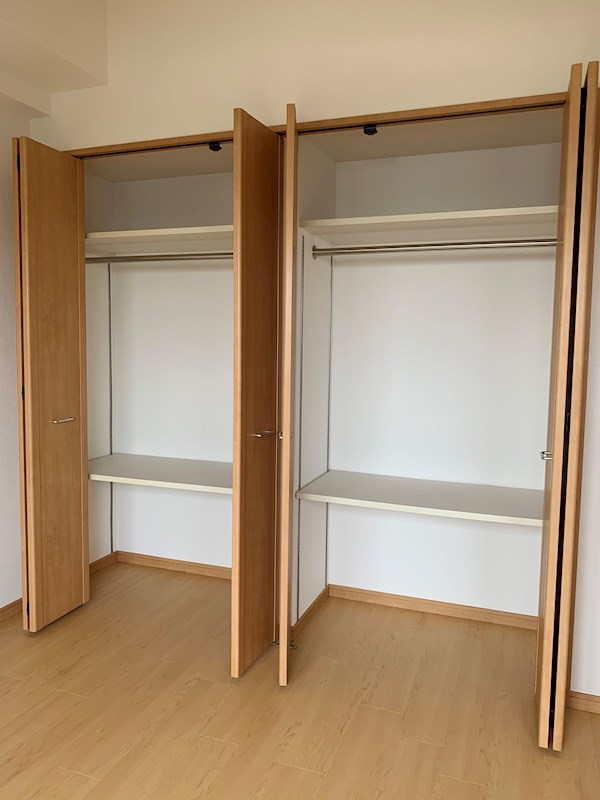 リード大手町 収納