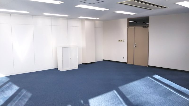 クレイン3ビル 玄関