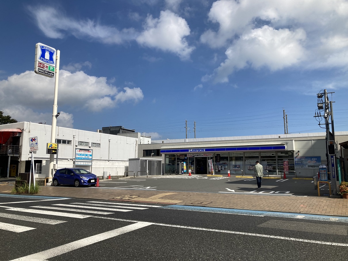 アースコートY'sシティ室町 コンビニ
