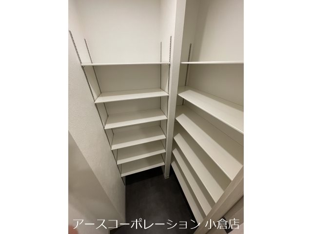 アースコートY'sシティ津田新町 玄関