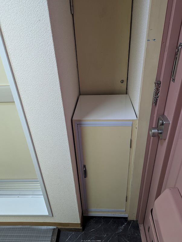PLEAST北九大前 玄関