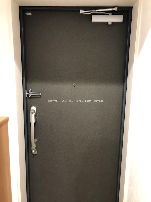 アースコートY'sシティ東神原 玄関