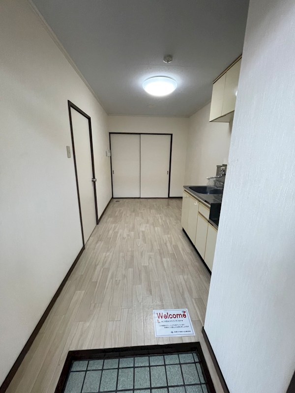 メゾン・アーリー 玄関