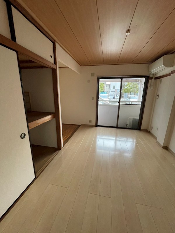 メゾン・アーリー リビング