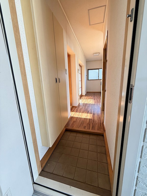 マルーンハイツ　Ｄ 玄関