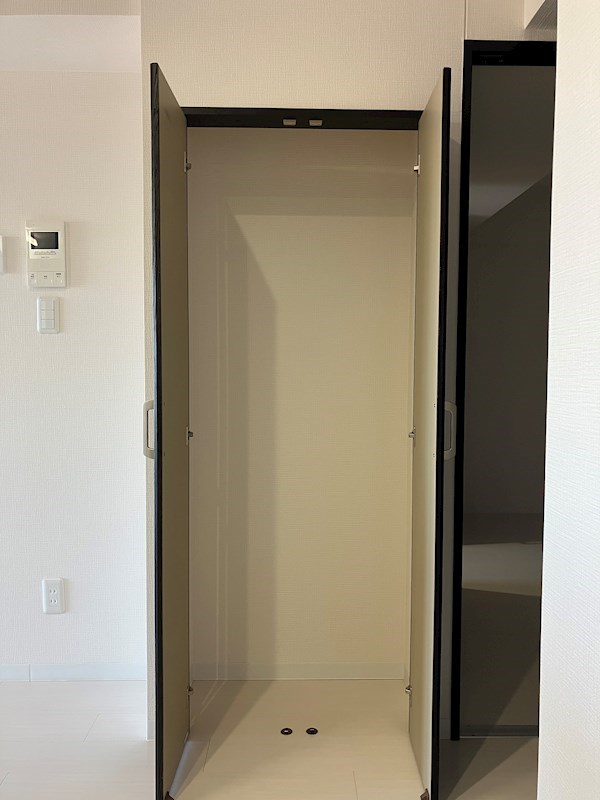 PLACIDES その他21