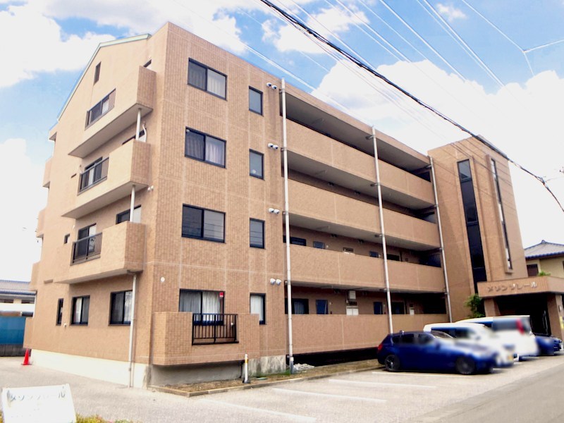 メゾンソレール 302号室 外観