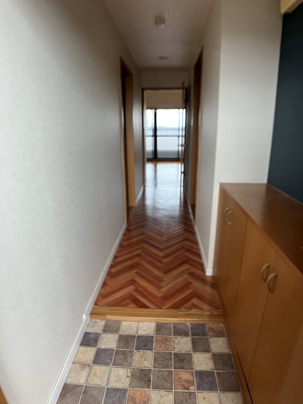 メゾンソレール 玄関