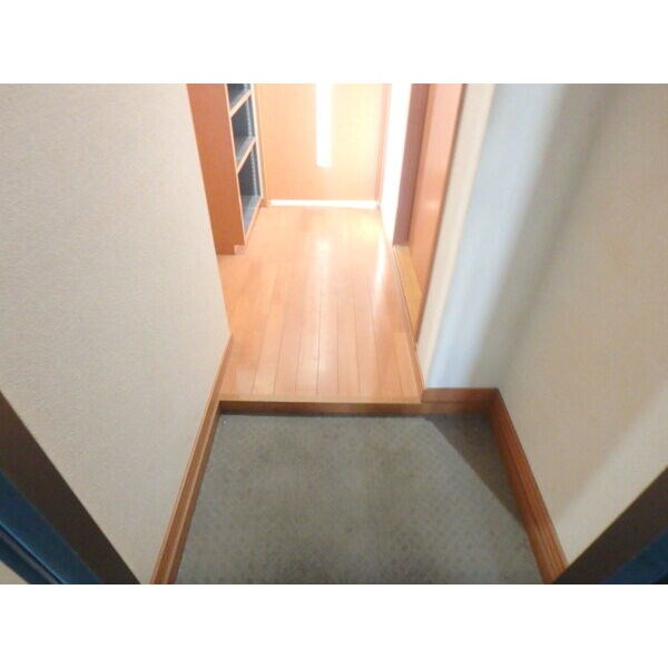 クイーンズリッチ東宿郷 玄関