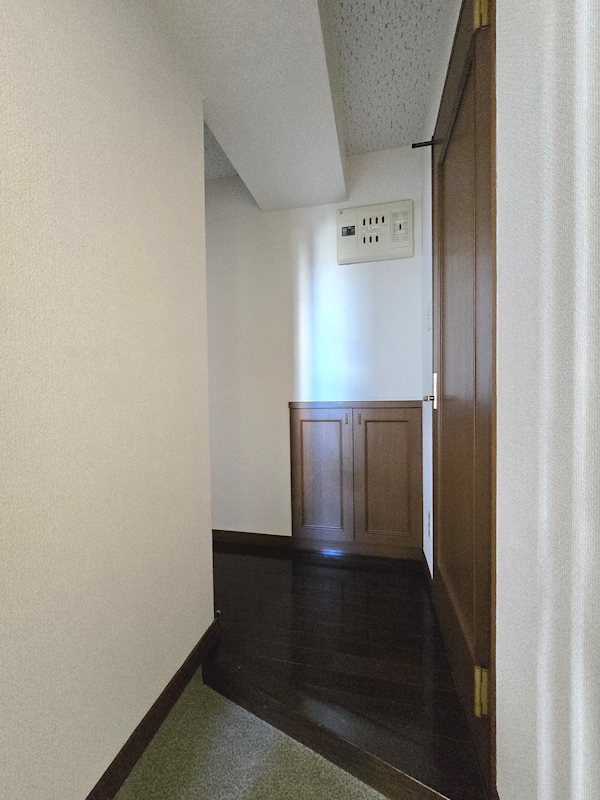 アーバンシェルB館 玄関