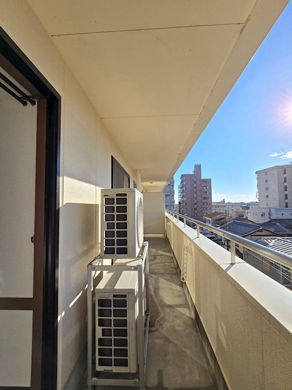 アーバンシェルB館 ベランダ