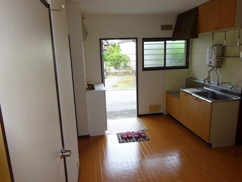 挟又ハイツ B リビング