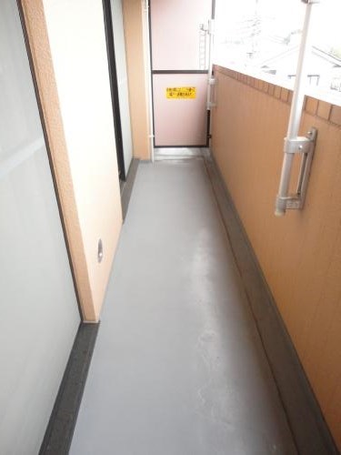 ロイヤルズマンション戸祭 ベランダ