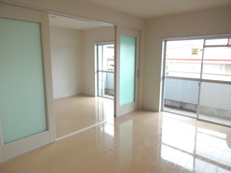 レジデンス東宝木 リビング