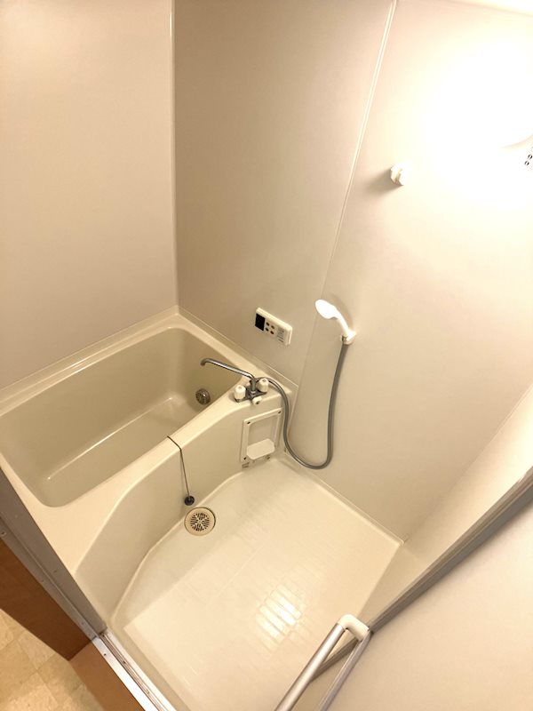 秀栄ヒルズ 風呂画像