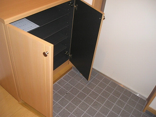 メープルヒルズ 玄関