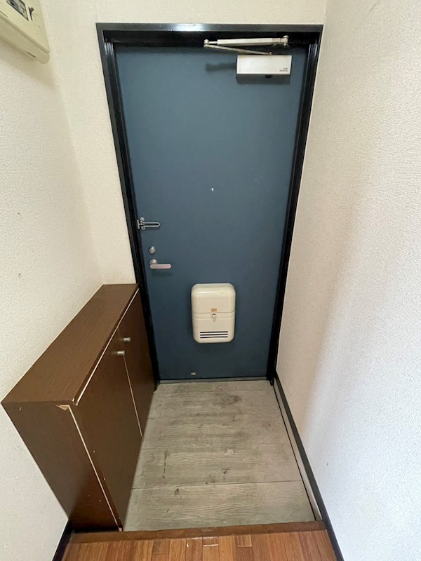 ハイランドパレス 玄関