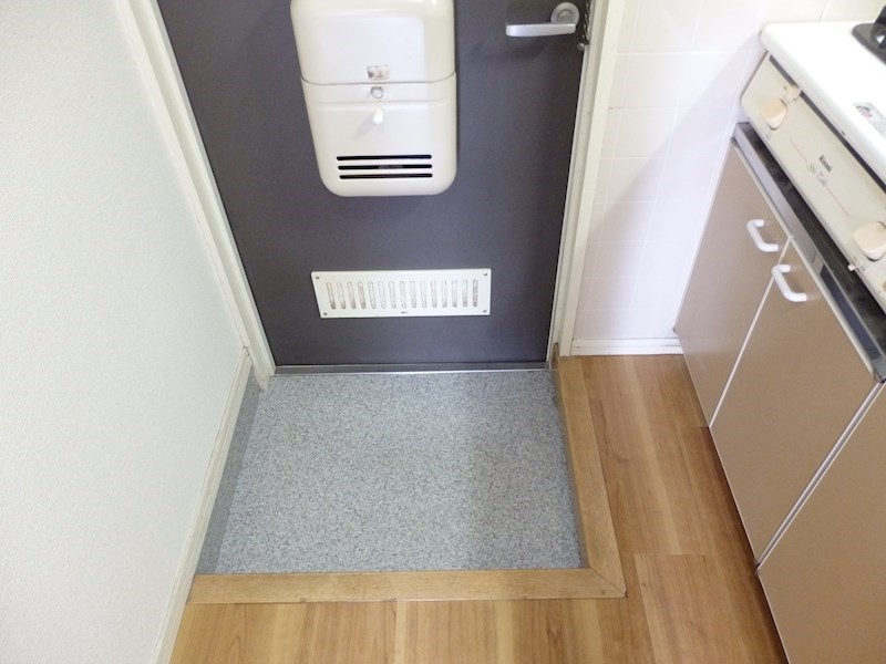 有明ハイツ 玄関