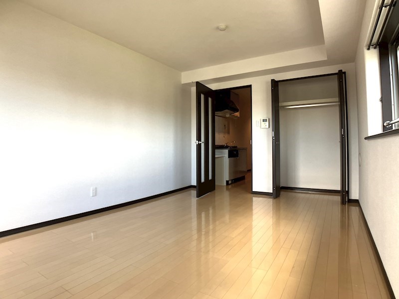 ロイヤル金信Ⅳ リビング