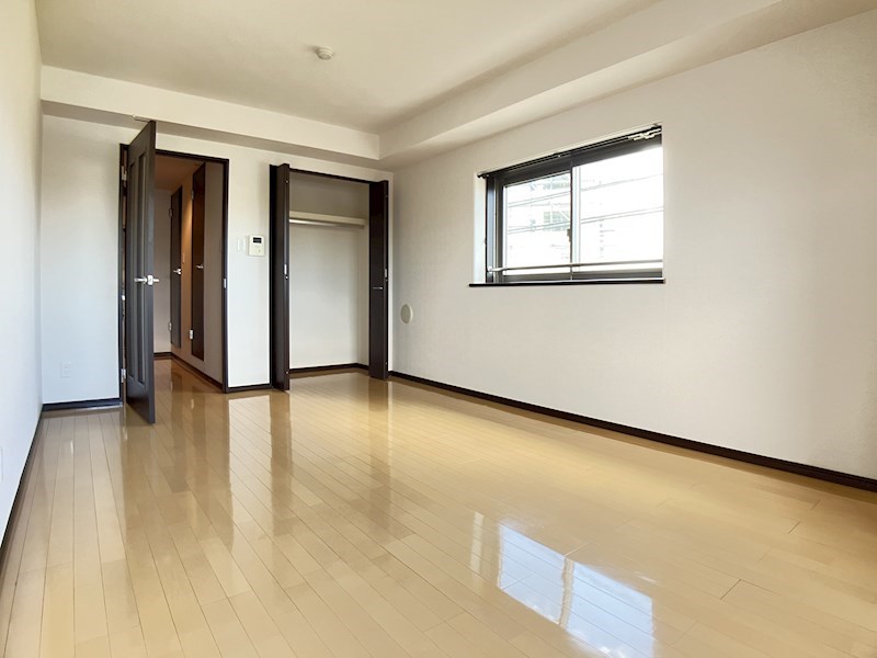 ロイヤル金信Ⅳ ベッドルーム