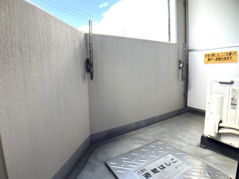 ロイヤル金信Ⅳ ベランダ