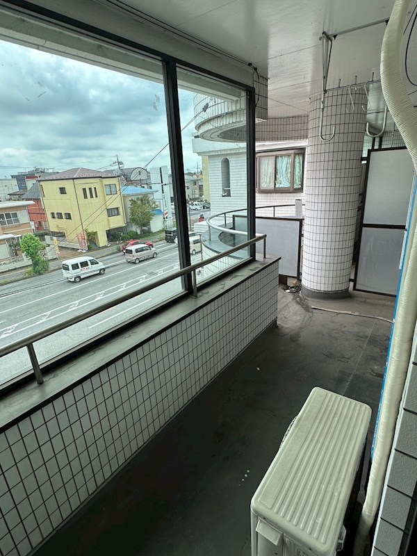 TMTビル ベランダ