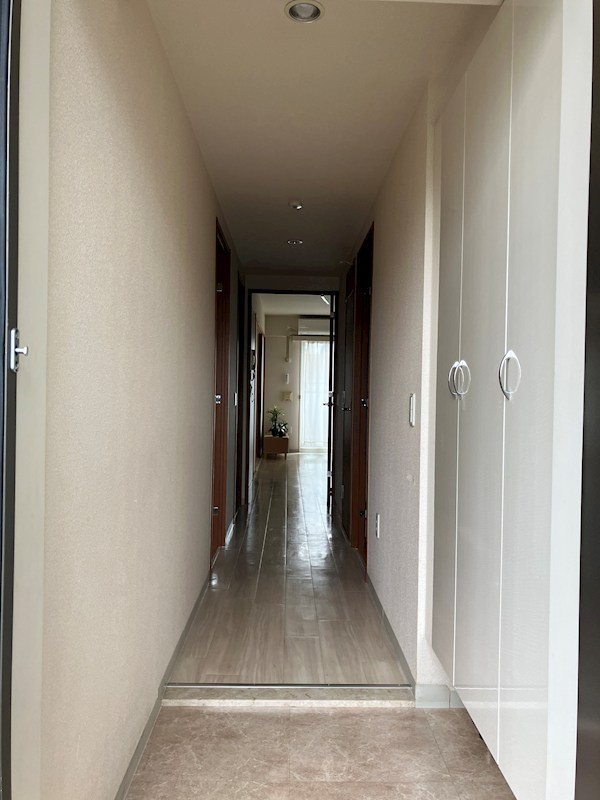 元今泉レジデンス 玄関