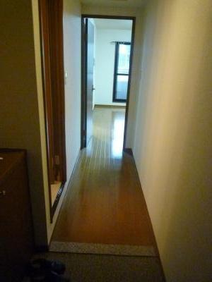 IRビル泉町 玄関