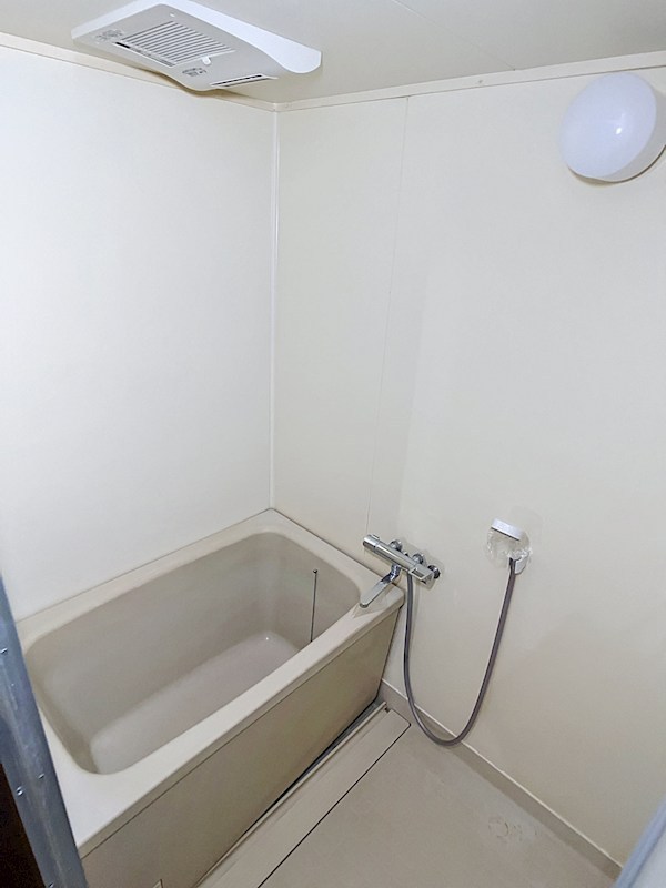 イステートハイツ中戸祭 風呂画像