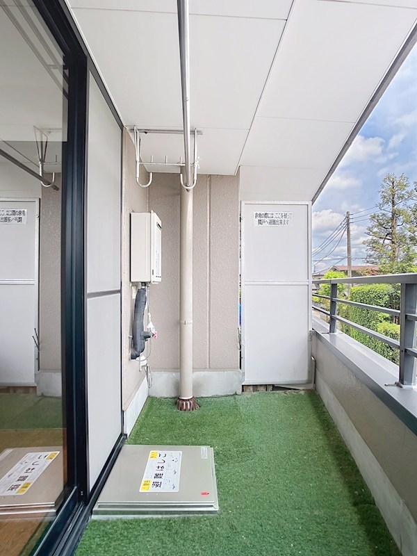 イステートハイツ中戸祭 ベランダ