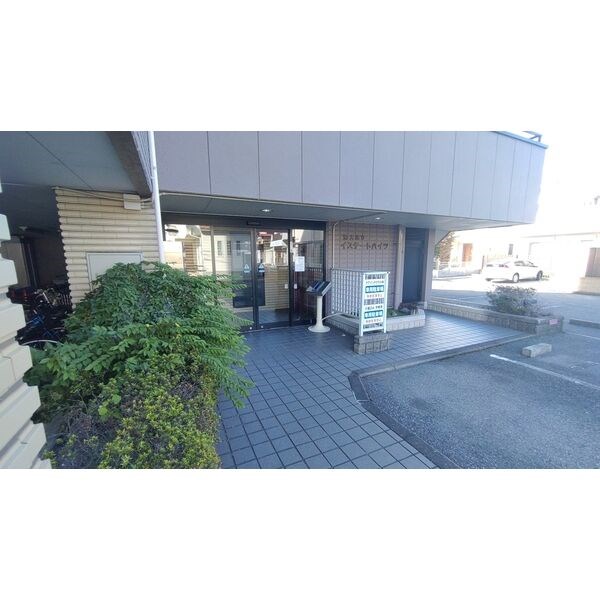 南大通りイステートハイツ   エントランス