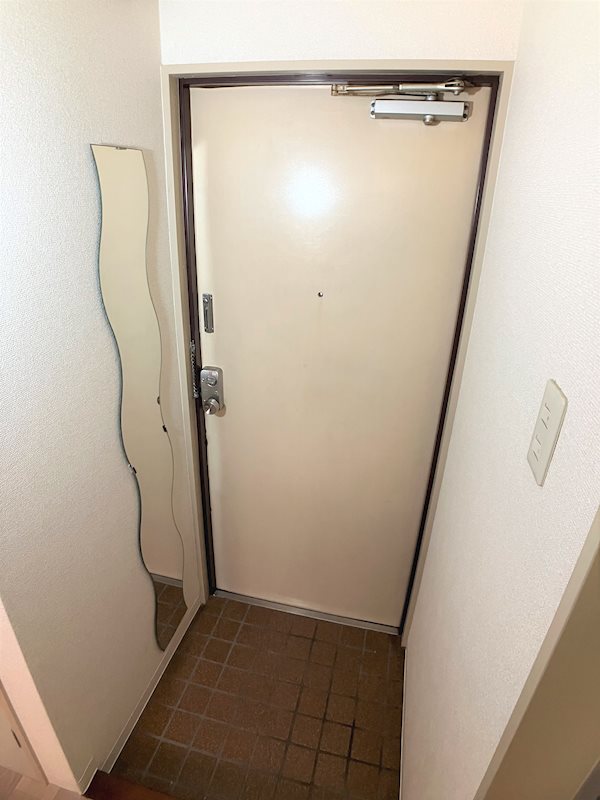OMレジデンス宇都宮  玄関