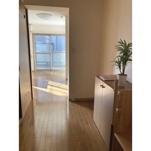 フロンティア 玄関