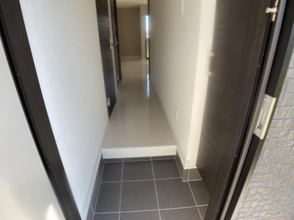 フォーナイン 玄関