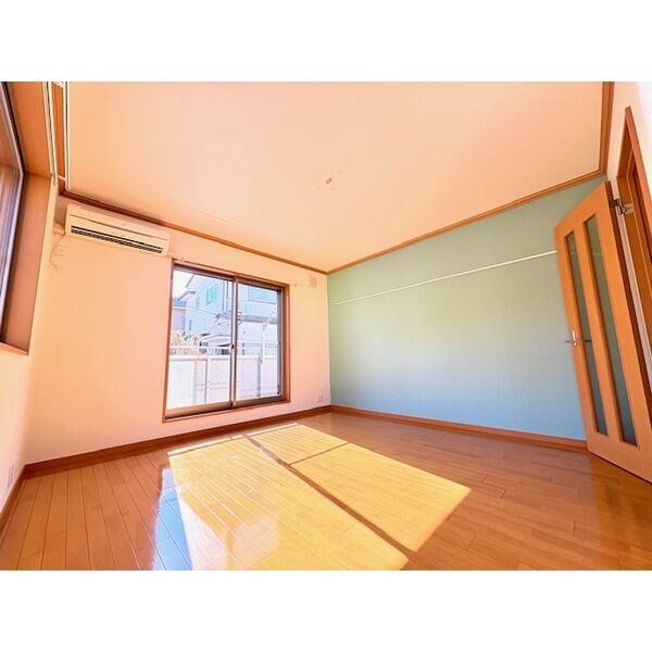 アバンス山和 ベッドルーム