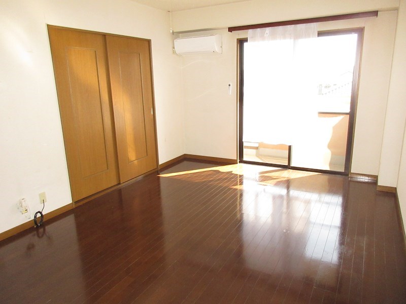 ベルヤナゼ その他13