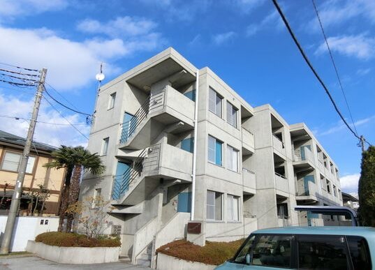 ラ・フォンテーヌ 202号室 外観