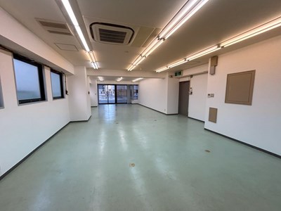 SSSビル ベッドルーム