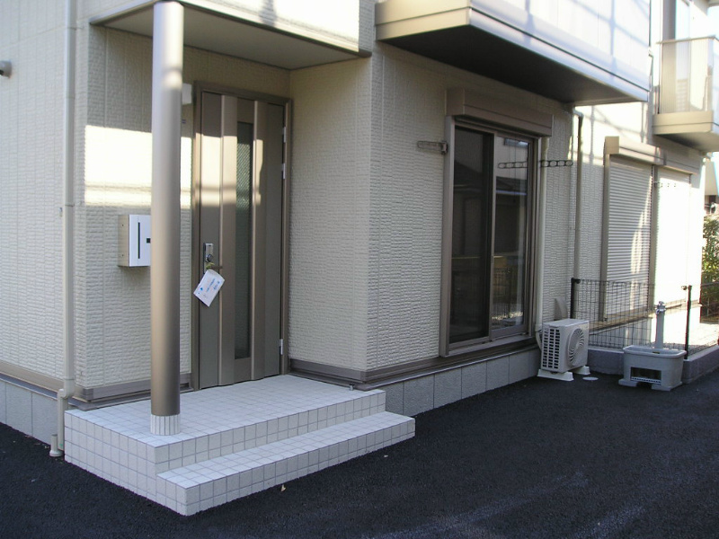 Ｙヨウトウ７パナメゾン 玄関