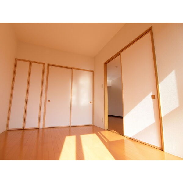 ROSE CORE COURT ベッドルーム