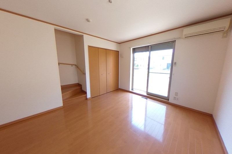 カサーレ西川田D棟 リビング