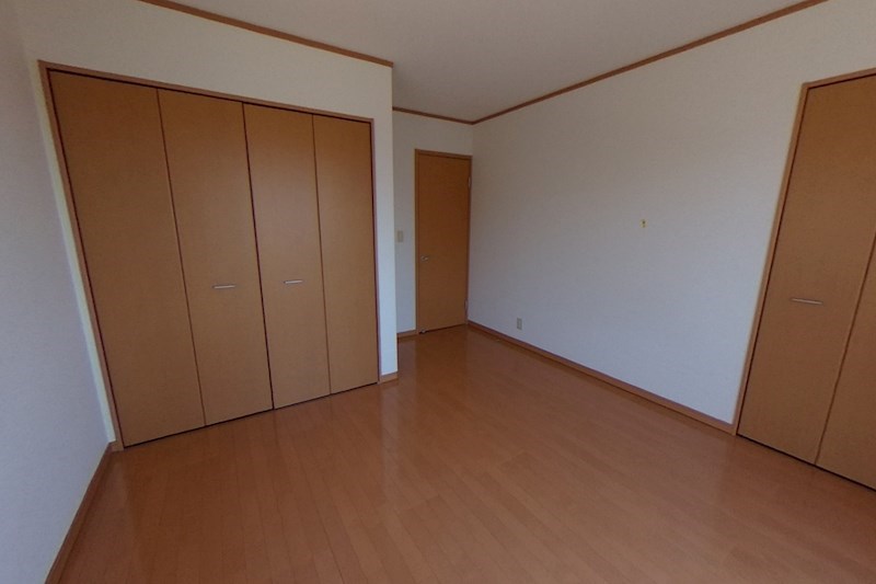 カサーレ西川田D棟 ベッドルーム