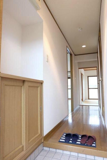 駒西ハイツⅠ 玄関