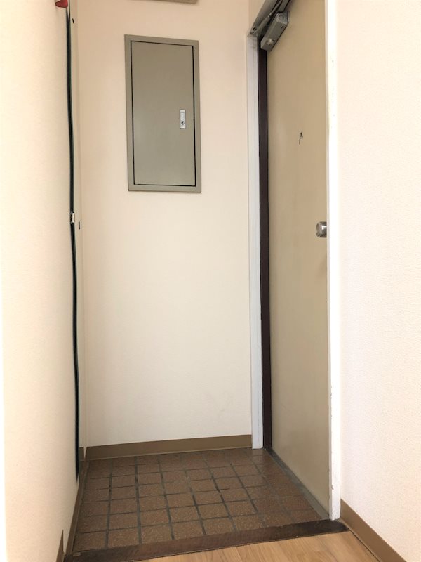 OMレジデンス宇都宮 玄関