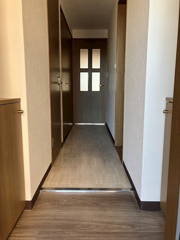 ラベニール 玄関