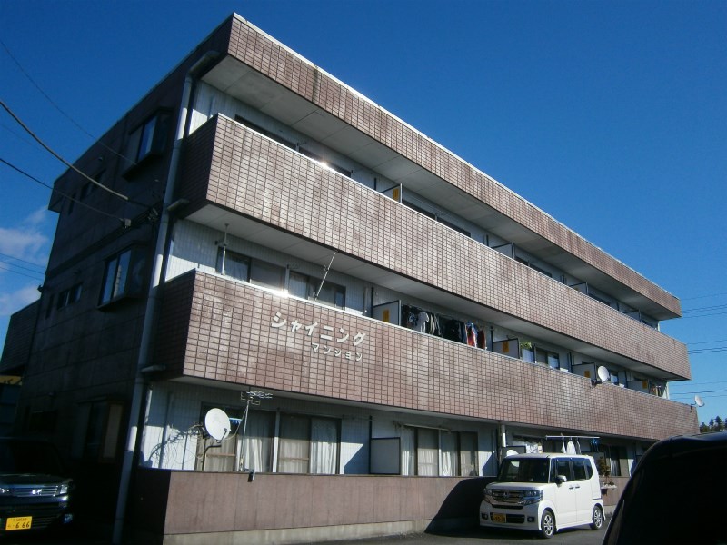 シャイニングマンション 302号室 外観