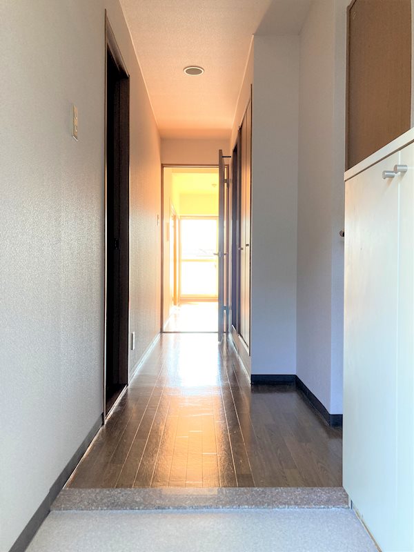 コーポプレーネ 玄関