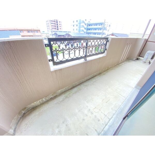 ファミーユA棟 ベランダ