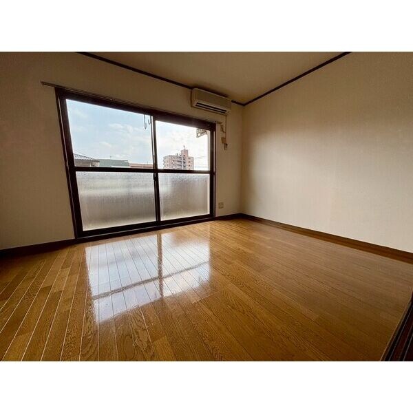 ファミーユA棟 リビング